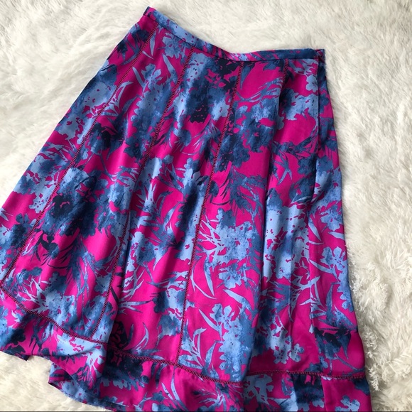 BANANA REPUBLIC • Bold Floral A Line Midi Skirt Pink/Blue Color Splash Size 2 - Picture 12 of 15